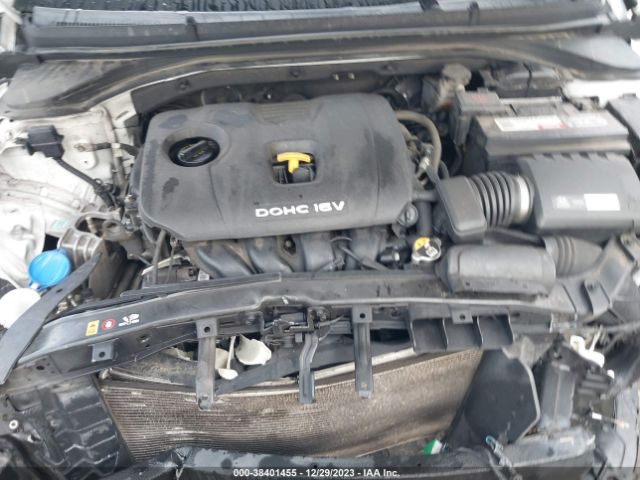 Photo 9 VIN: 5NPD84LF3HH154976 - HYUNDAI ELANTRA 