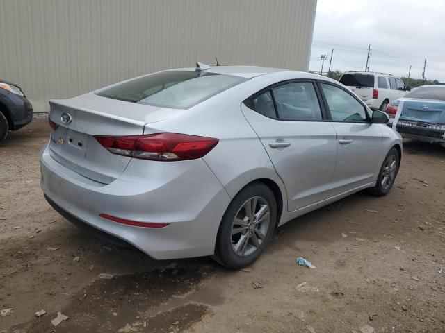 Photo 2 VIN: 5NPD84LF3HH157912 - HYUNDAI ELANTRA SE 