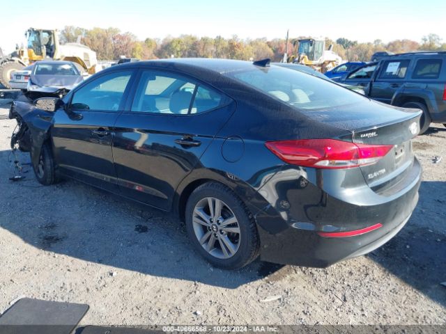 Photo 2 VIN: 5NPD84LF3HH180963 - HYUNDAI ELANTRA 