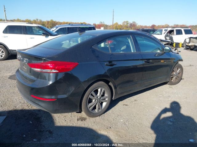 Photo 3 VIN: 5NPD84LF3HH180963 - HYUNDAI ELANTRA 