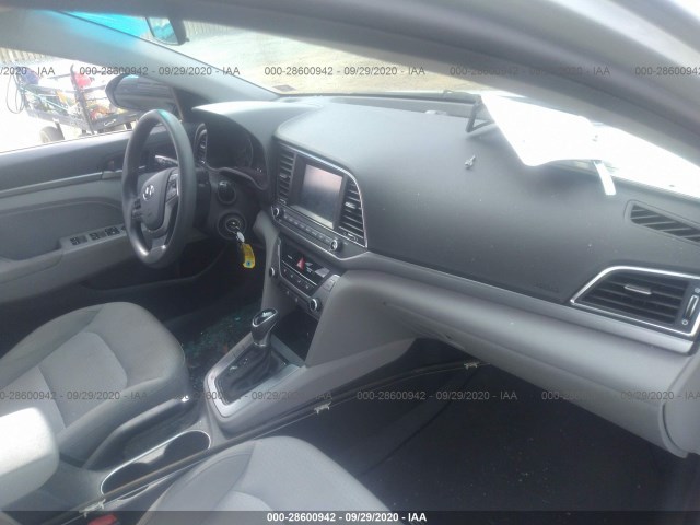 Photo 4 VIN: 5NPD84LF3HH202170 - HYUNDAI ELANTRA 