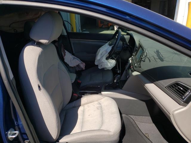 Photo 4 VIN: 5NPD84LF3JH214437 - HYUNDAI ELANTRA 