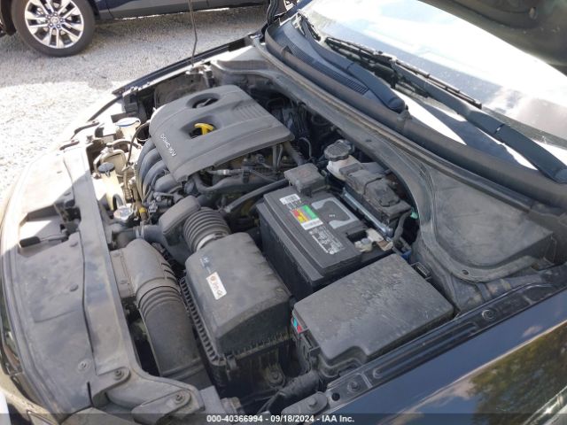 Photo 9 VIN: 5NPD84LF3JH215734 - HYUNDAI ELANTRA 