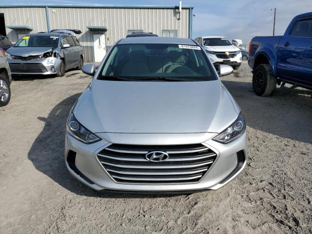 Photo 4 VIN: 5NPD84LF3JH225972 - HYUNDAI ELANTRA SE 