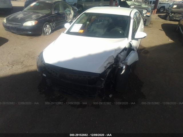 Photo 5 VIN: 5NPD84LF3JH230623 - HYUNDAI ELANTRA 