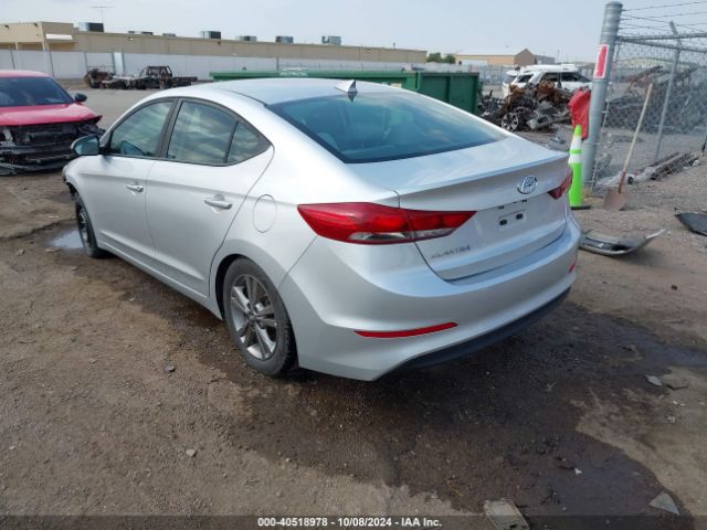 Photo 2 VIN: 5NPD84LF3JH231643 - HYUNDAI ELANTRA 