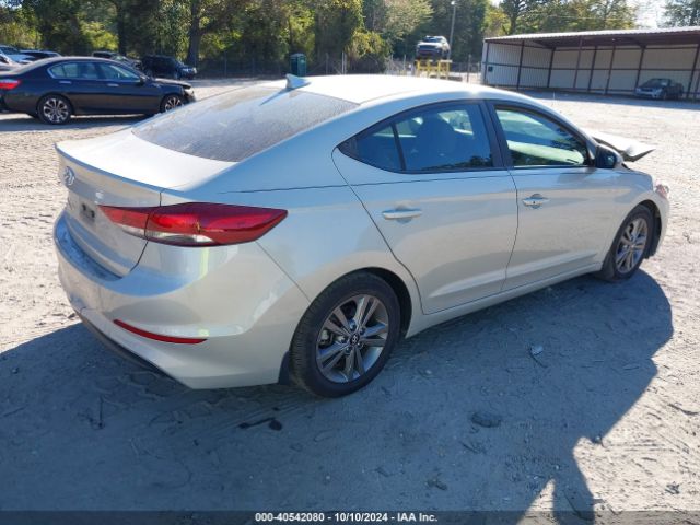 Photo 3 VIN: 5NPD84LF3JH233943 - HYUNDAI ELANTRA 