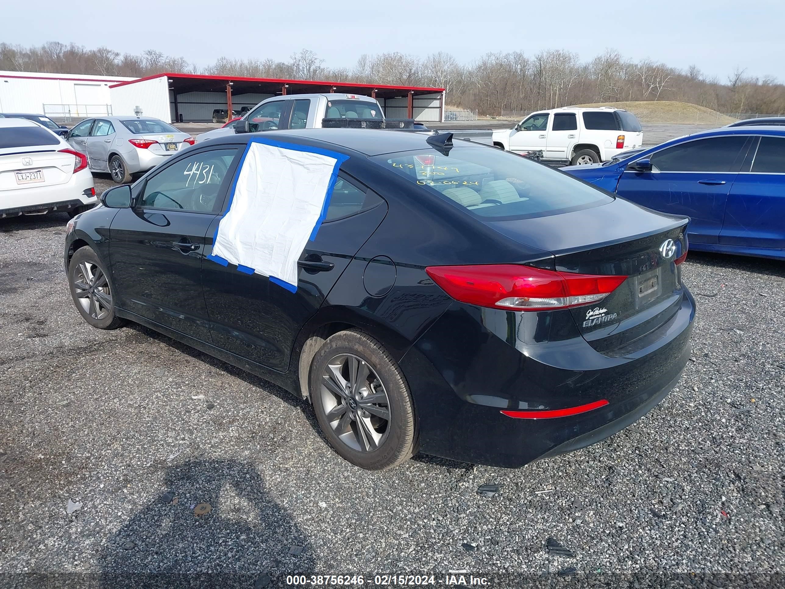 Photo 2 VIN: 5NPD84LF3JH234431 - HYUNDAI ELANTRA 