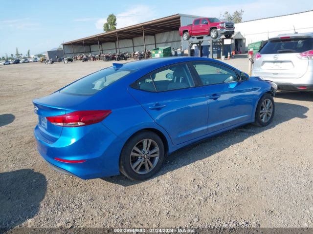 Photo 3 VIN: 5NPD84LF3JH239497 - HYUNDAI ELANTRA 