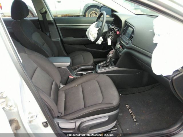 Photo 4 VIN: 5NPD84LF3JH245171 - HYUNDAI ELANTRA 