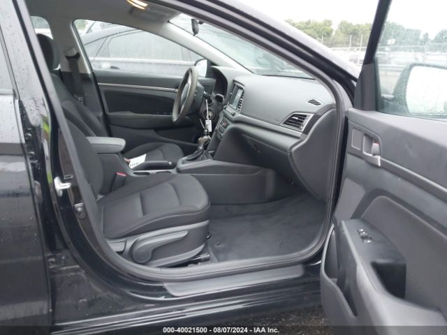 Photo 4 VIN: 5NPD84LF3JH246143 - HYUNDAI ELANTRA 