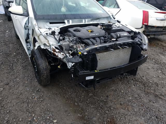 Photo 8 VIN: 5NPD84LF3JH247986 - HYUNDAI ELANTRA SE 