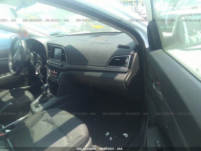 Photo 4 VIN: 5NPD84LF3JH256607 - HYUNDAI ELANTRA 