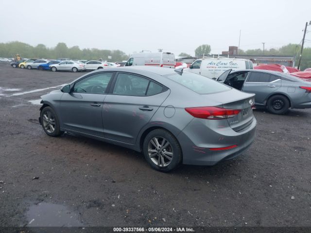 Photo 2 VIN: 5NPD84LF3JH258177 - HYUNDAI ELANTRA 