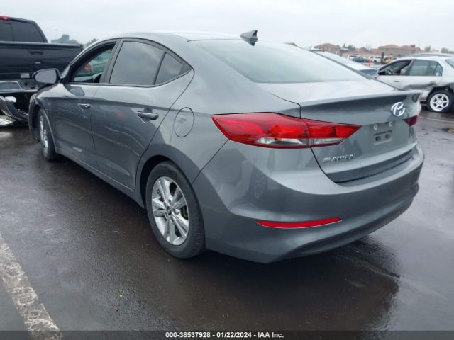 Photo 2 VIN: 5NPD84LF3JH265629 - HYUNDAI ELANTRA 