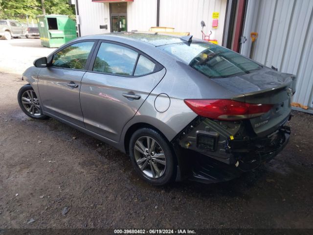 Photo 2 VIN: 5NPD84LF3JH271785 - HYUNDAI ELANTRA 