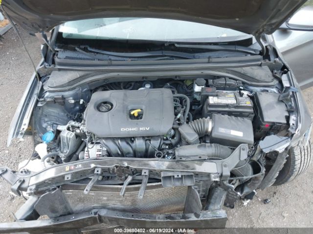 Photo 9 VIN: 5NPD84LF3JH271785 - HYUNDAI ELANTRA 