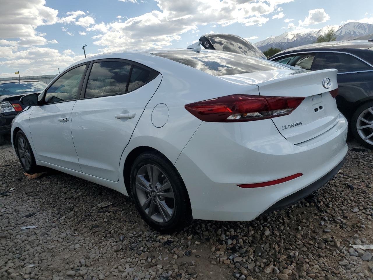 Photo 1 VIN: 5NPD84LF3JH282382 - HYUNDAI ELANTRA 