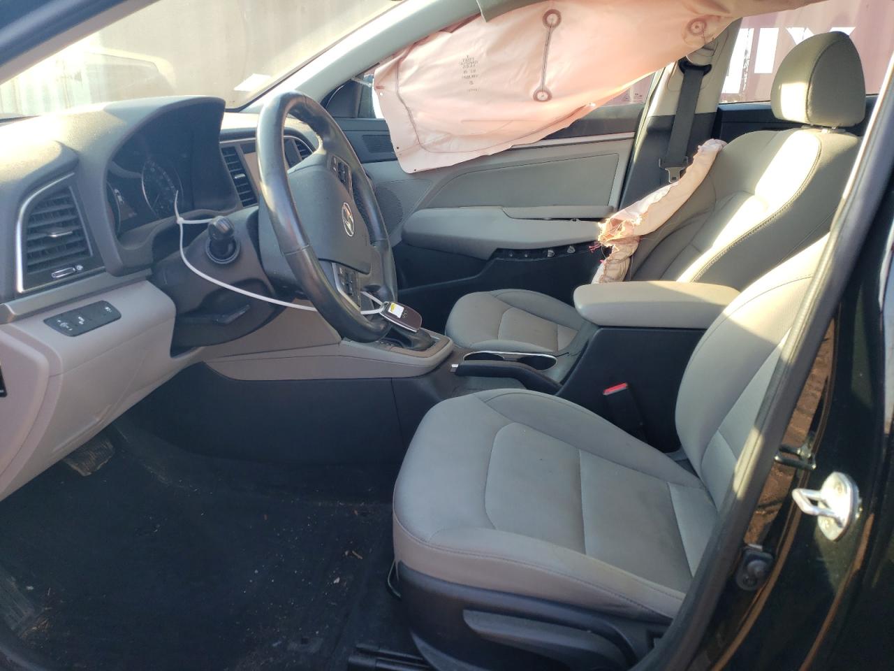 Photo 6 VIN: 5NPD84LF3JH289266 - HYUNDAI ELANTRA 