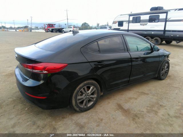 Photo 3 VIN: 5NPD84LF3JH294371 - HYUNDAI ELANTRA 