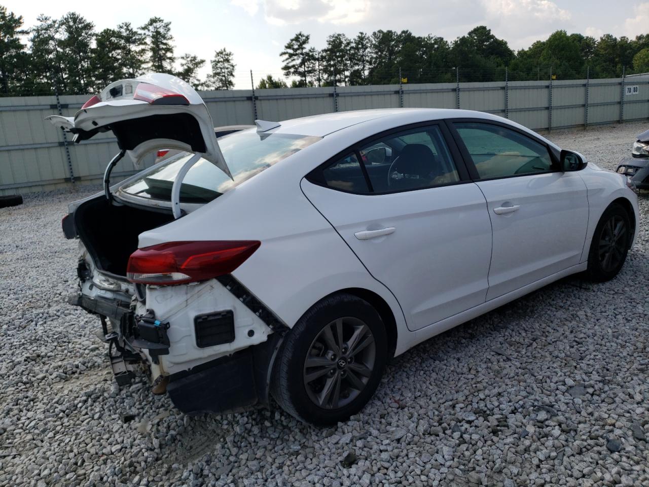 Photo 2 VIN: 5NPD84LF3JH316594 - HYUNDAI ELANTRA 