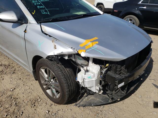 Photo 8 VIN: 5NPD84LF3JH320144 - HYUNDAI ELANTRA SE 