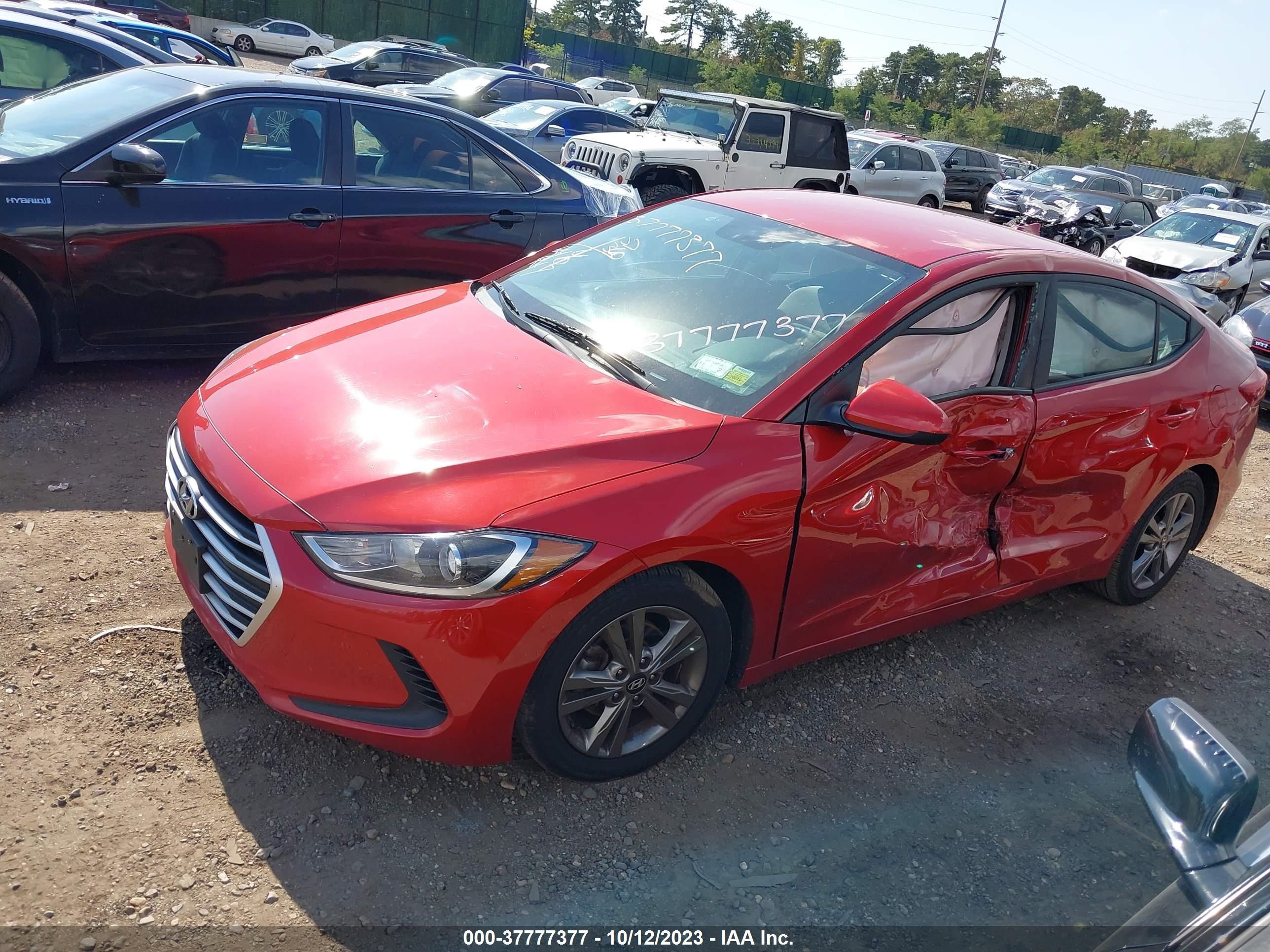 Photo 13 VIN: 5NPD84LF3JH327062 - HYUNDAI ELANTRA 