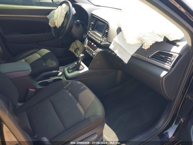 Photo 4 VIN: 5NPD84LF3JH327790 - HYUNDAI ELANTRA 