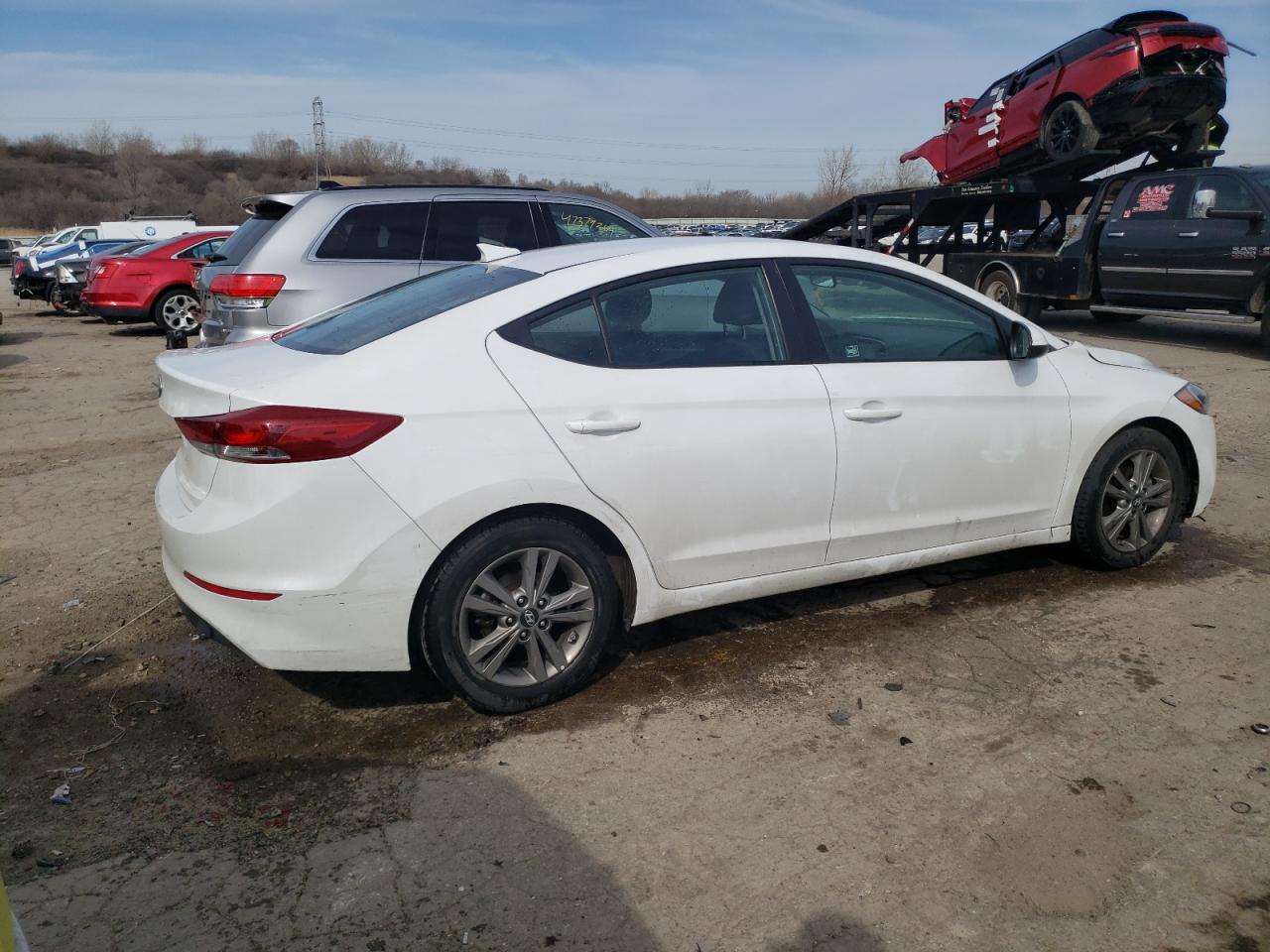 Photo 2 VIN: 5NPD84LF3JH333959 - HYUNDAI ELANTRA 