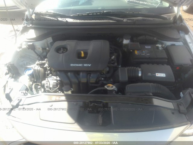 Photo 9 VIN: 5NPD84LF3JH335355 - HYUNDAI ELANTRA 