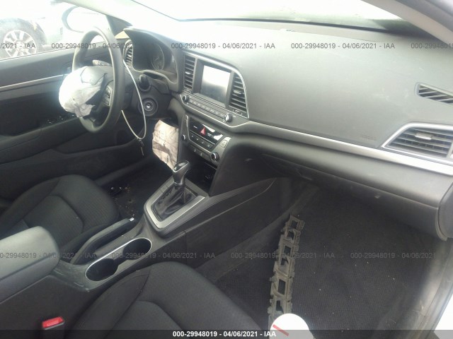 Photo 4 VIN: 5NPD84LF3JH340099 - HYUNDAI ELANTRA 