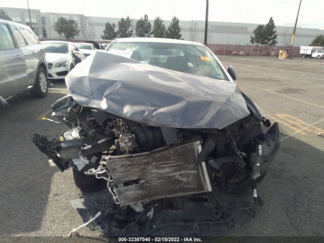 Photo 5 VIN: 5NPD84LF3JH361132 - HYUNDAI ELANTRA 