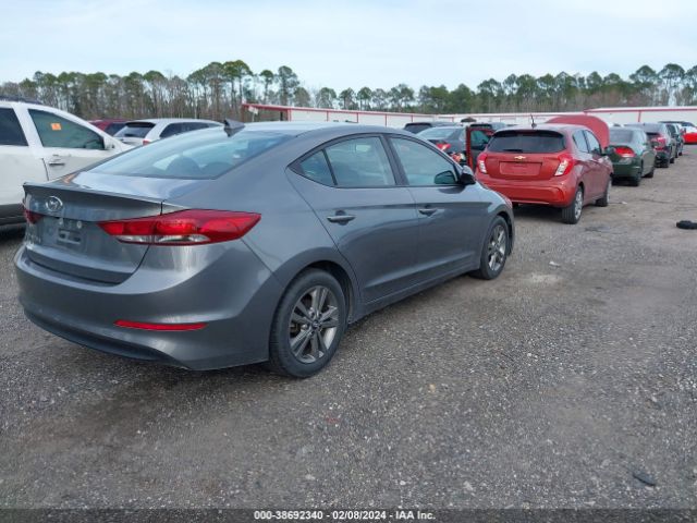 Photo 3 VIN: 5NPD84LF3JH375399 - HYUNDAI ELANTRA 