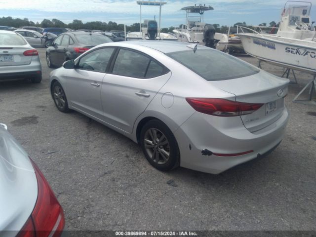 Photo 2 VIN: 5NPD84LF3JH375645 - HYUNDAI ELANTRA 