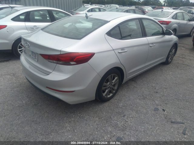 Photo 3 VIN: 5NPD84LF3JH375645 - HYUNDAI ELANTRA 