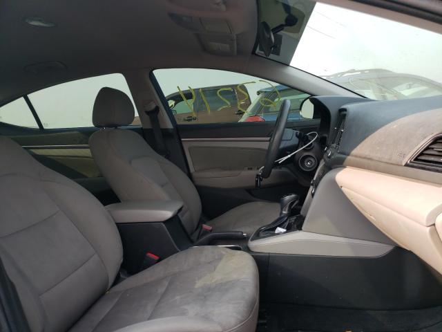 Photo 4 VIN: 5NPD84LF3JH388170 - HYUNDAI ELANTRA SE 