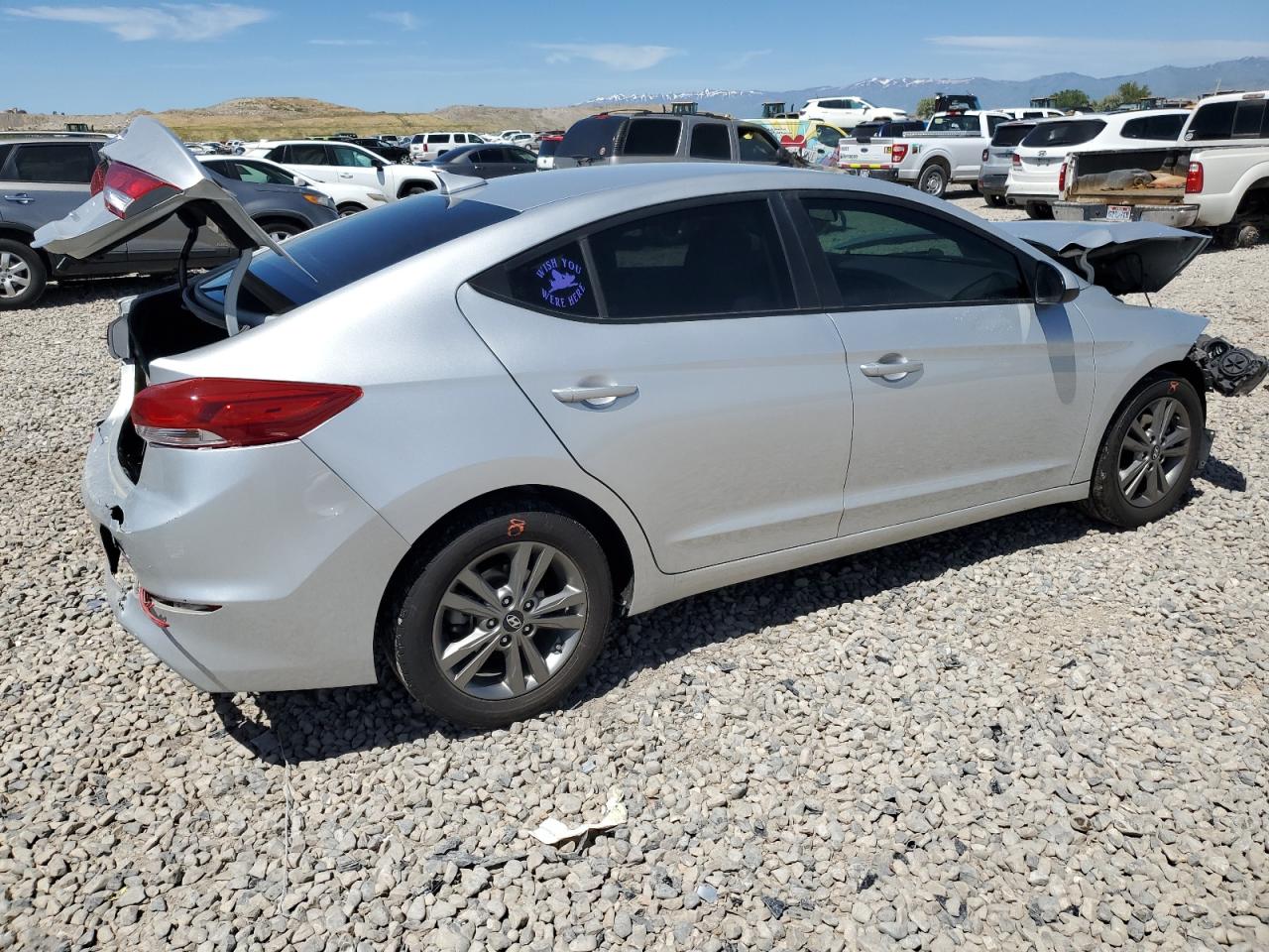 Photo 2 VIN: 5NPD84LF3JH389268 - HYUNDAI ELANTRA 