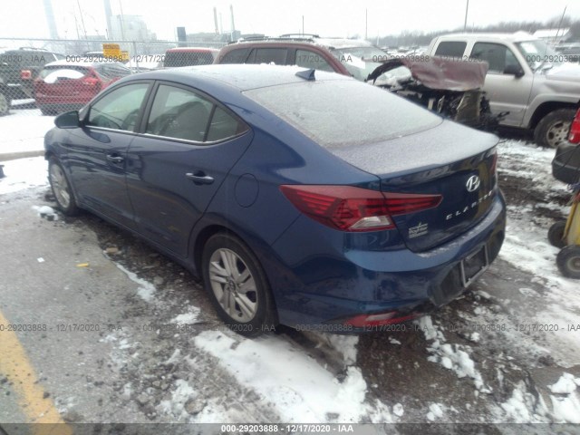 Photo 2 VIN: 5NPD84LF3KH405972 - HYUNDAI ELANTRA 