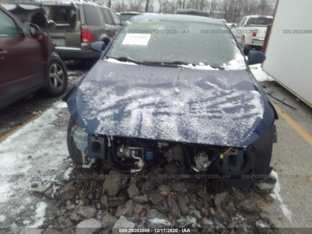 Photo 5 VIN: 5NPD84LF3KH405972 - HYUNDAI ELANTRA 