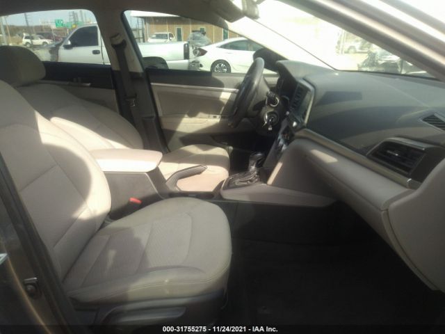 Photo 4 VIN: 5NPD84LF3KH406071 - HYUNDAI ELANTRA 