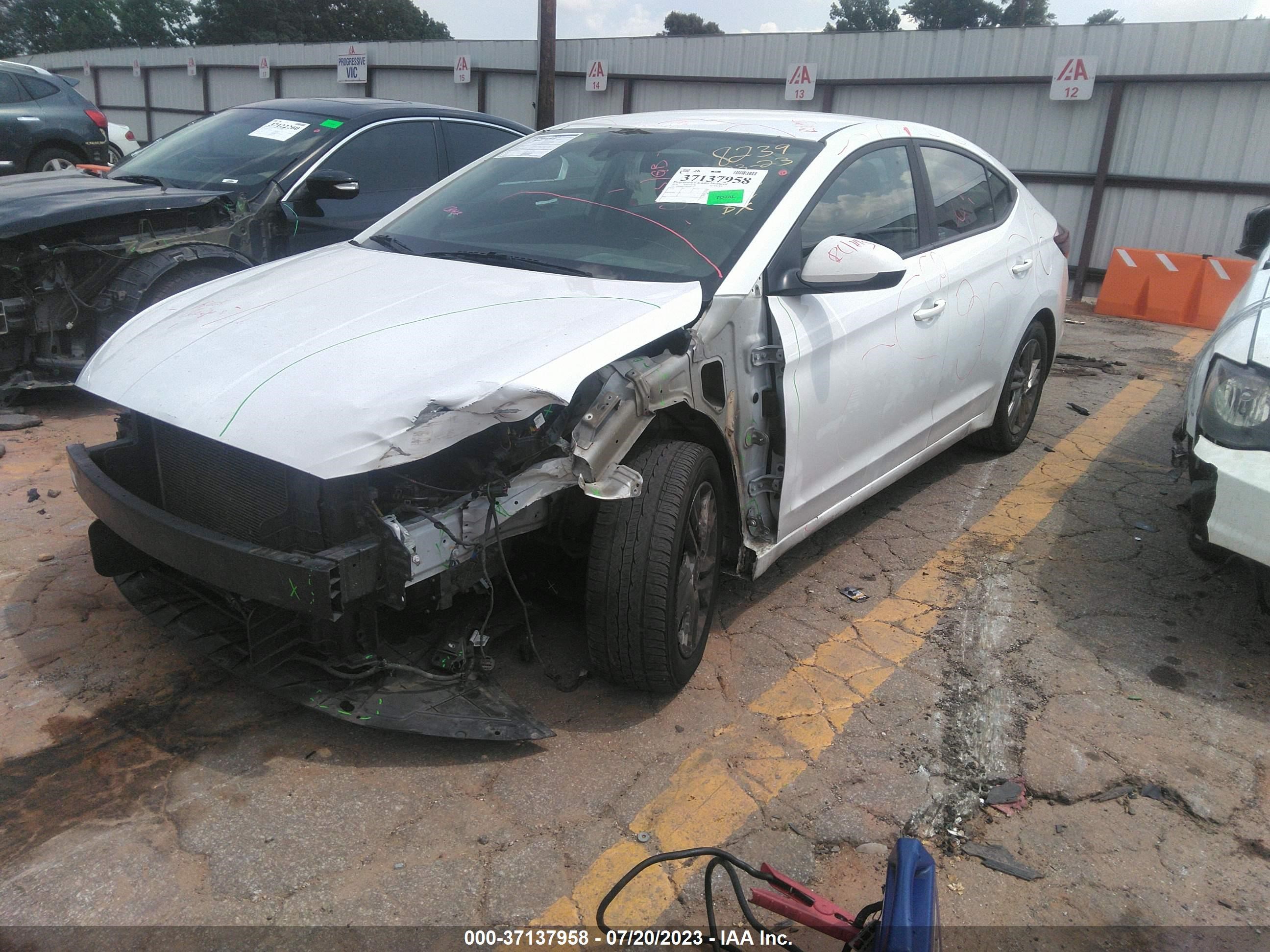 Photo 1 VIN: 5NPD84LF3KH408239 - HYUNDAI ELANTRA 