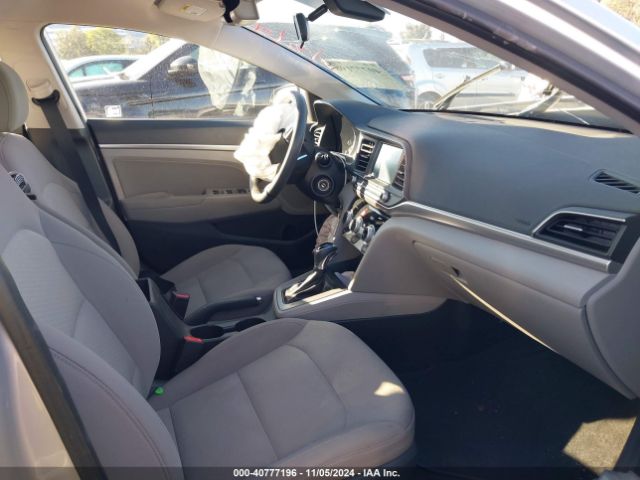 Photo 4 VIN: 5NPD84LF3KH409083 - HYUNDAI ELANTRA 