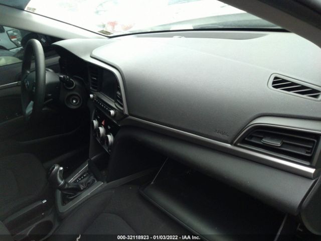 Photo 4 VIN: 5NPD84LF3KH414509 - HYUNDAI ELANTRA 