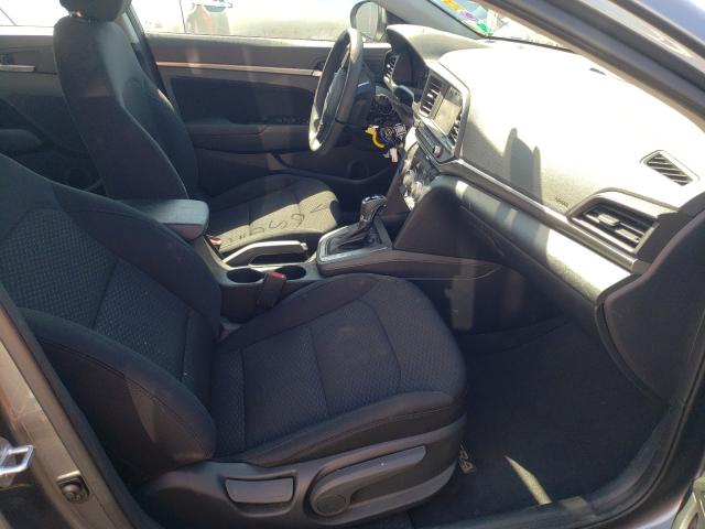 Photo 4 VIN: 5NPD84LF3KH415370 - HYUNDAI ELANTRA SE 