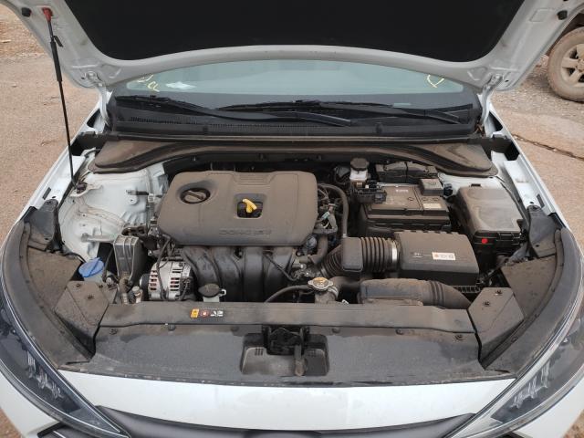 Photo 6 VIN: 5NPD84LF3KH415773 - HYUNDAI ELANTRA SE 