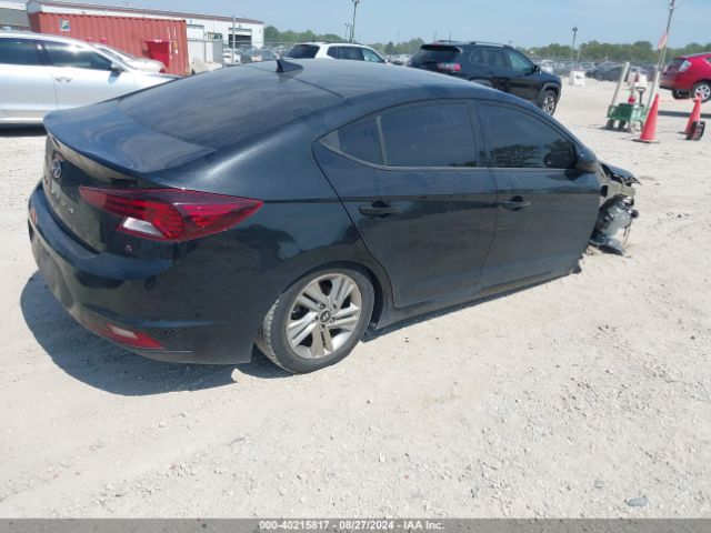 Photo 3 VIN: 5NPD84LF3KH418852 - HYUNDAI ELANTRA 