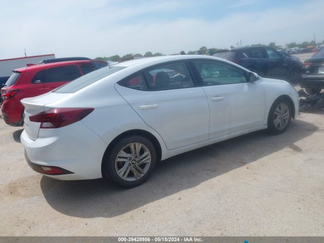 Photo 3 VIN: 5NPD84LF3KH423758 - HYUNDAI ELANTRA 