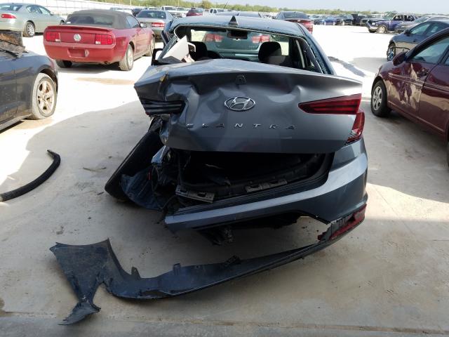 Photo 9 VIN: 5NPD84LF3KH425414 - HYUNDAI ELANTRA SE 