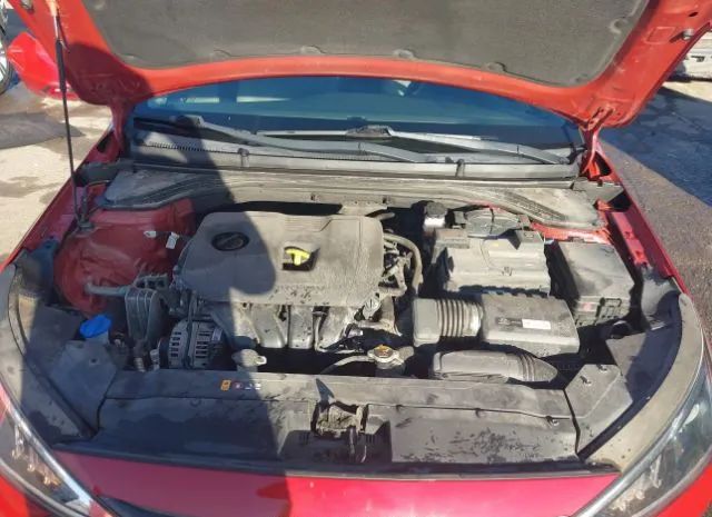 Photo 9 VIN: 5NPD84LF3KH425574 - HYUNDAI ELANTRA 