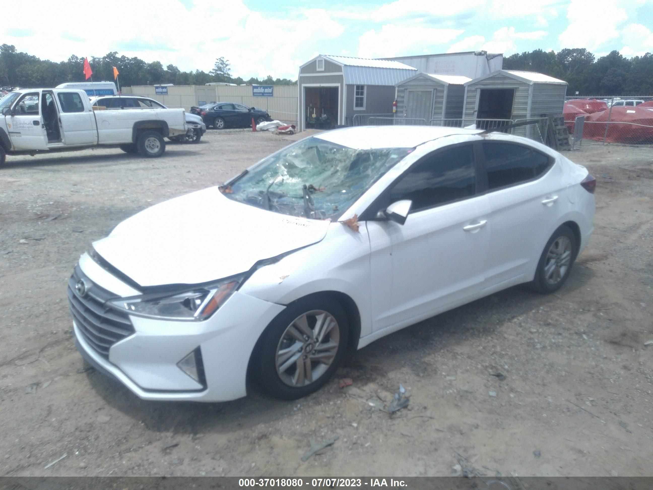 Photo 1 VIN: 5NPD84LF3KH431312 - HYUNDAI ELANTRA 